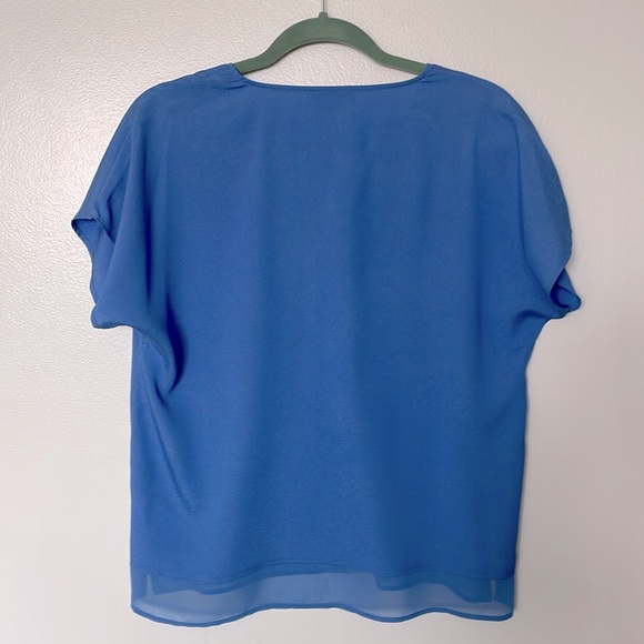 NWOT DKNY Short Sleeve Blouse Shirt Top Size S - Picture 2 of 7